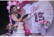 Niver 15 Anos Bia Chiarelo