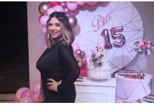 Niver 15 Anos Bia Chiarelo