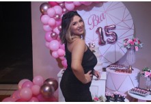 Niver 15 Anos Bia Chiarelo