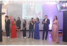 Niver 15 Anos Mirella